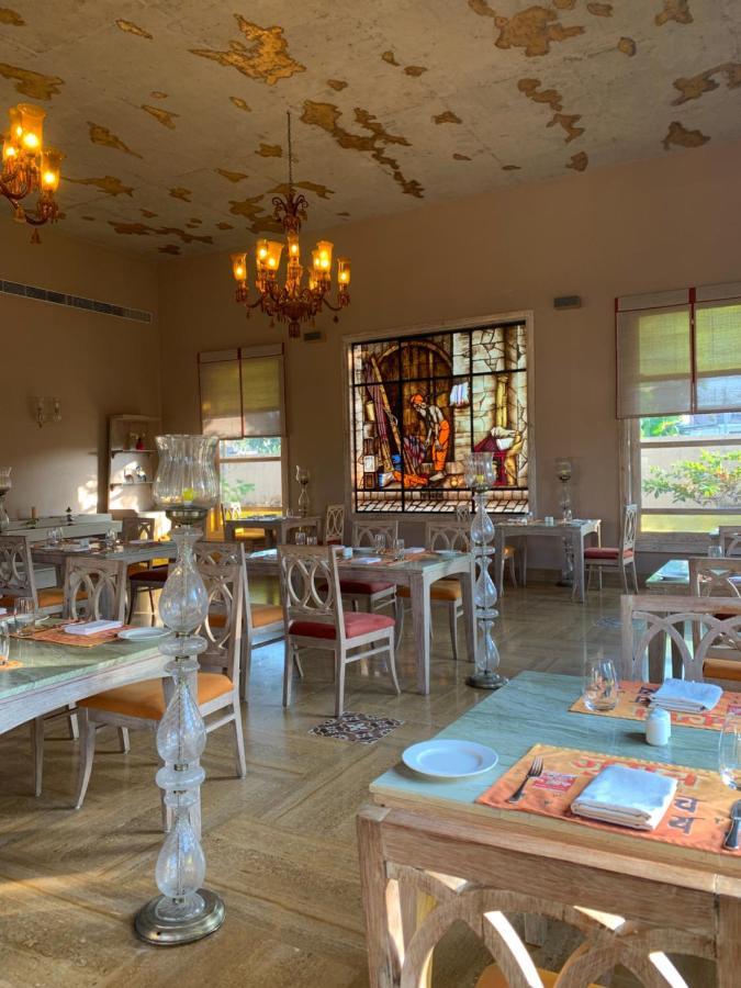Tree Of Life Resort & Spa Варанаси Экстерьер фото