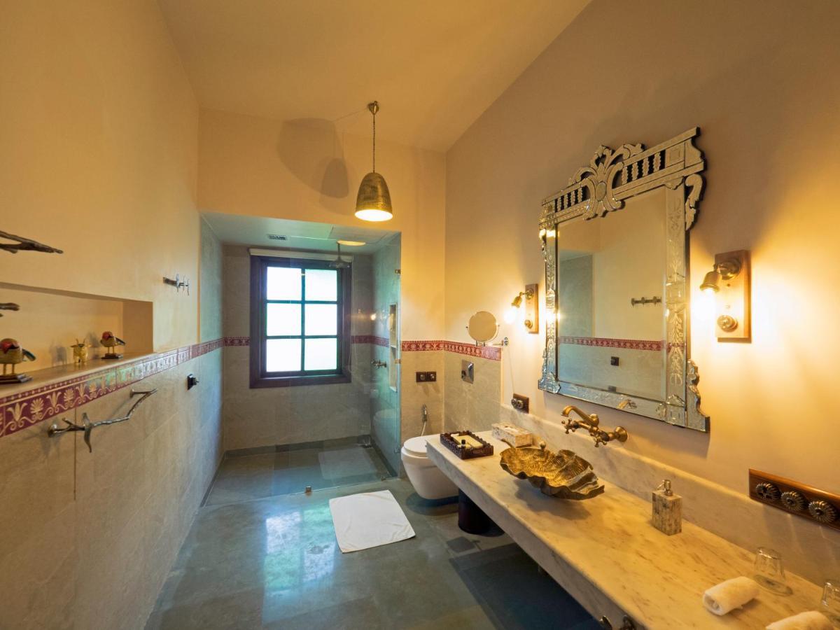 Tree Of Life Resort & Spa Варанаси Экстерьер фото